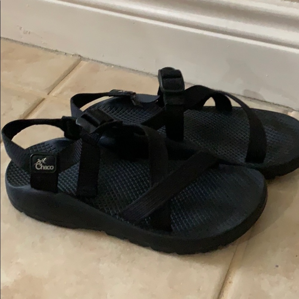 All black Chaco size 9 sandal